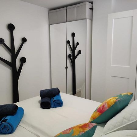1 Bedroom Beachfront Apartment At Torecilla Beach Nerja Bagian luar foto