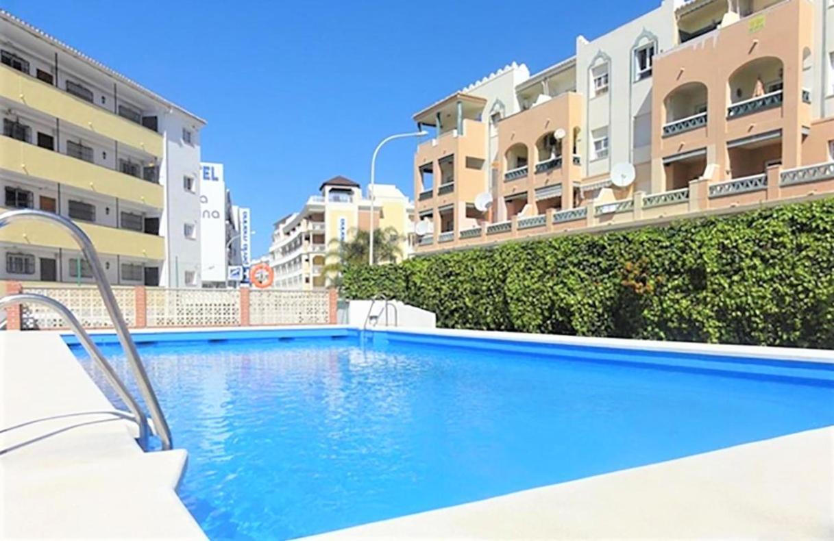 1 Bedroom Beachfront Apartment At Torecilla Beach Nerja Bagian luar foto