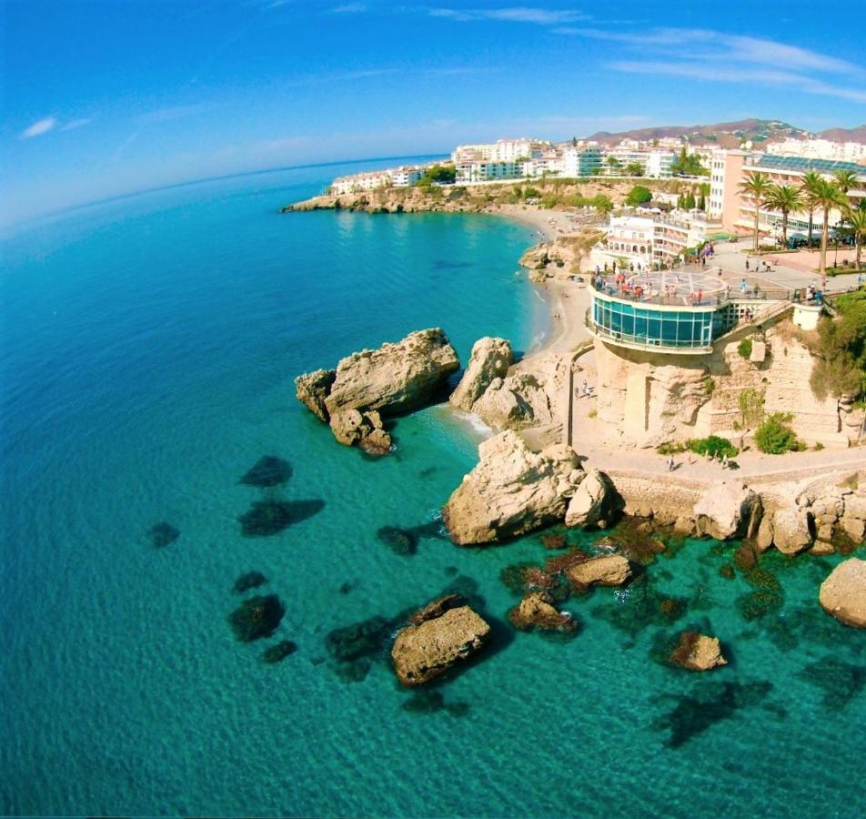 1 Bedroom Beachfront Apartment At Torecilla Beach Nerja Bagian luar foto